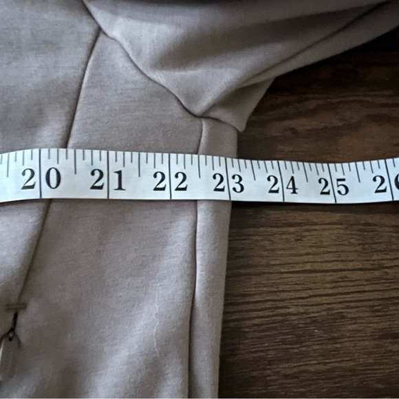 Athleta Triumph Funnel Neck Sweatshirt Womens Size Large Pullover In - Picture 10 of 16